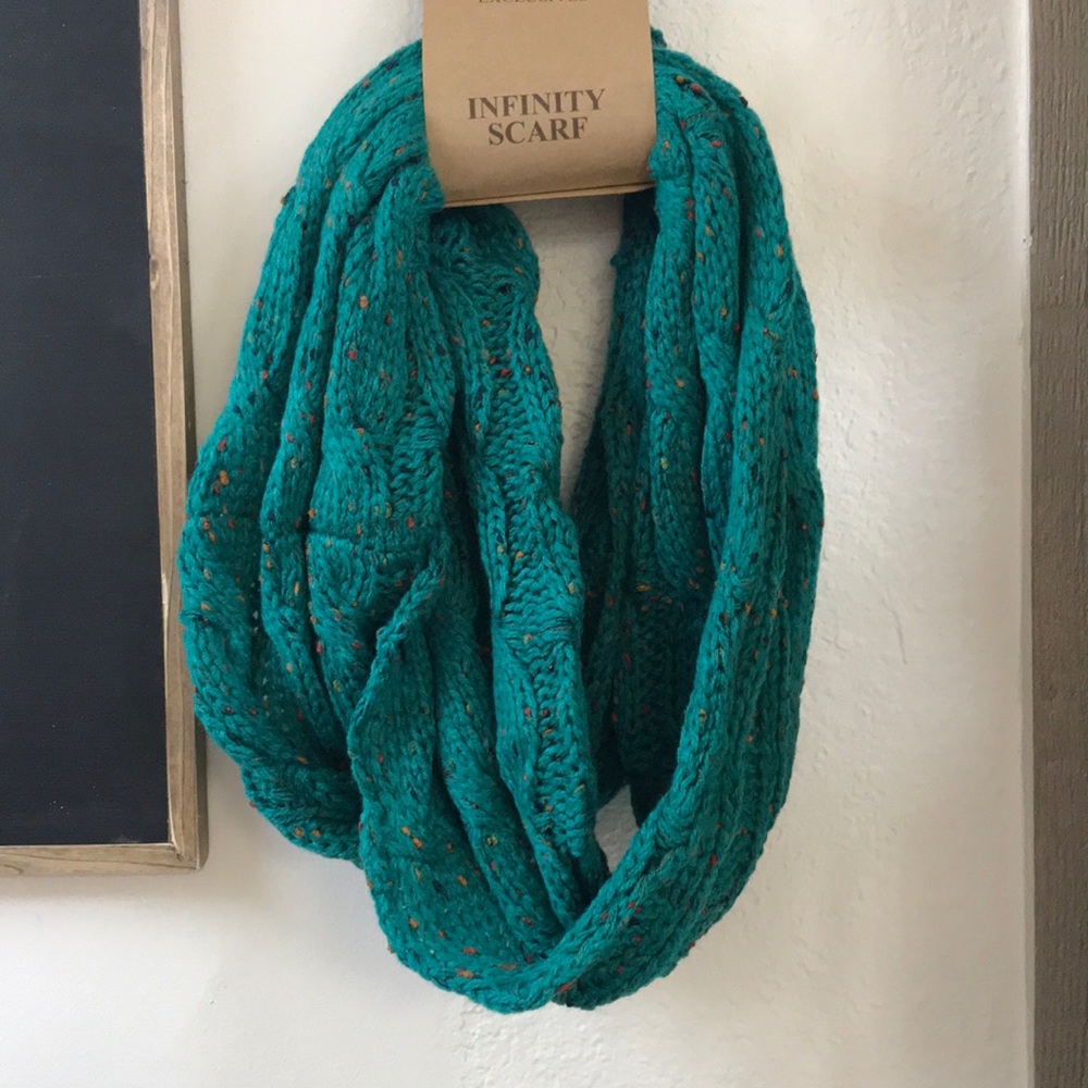 Cc infinity scarf